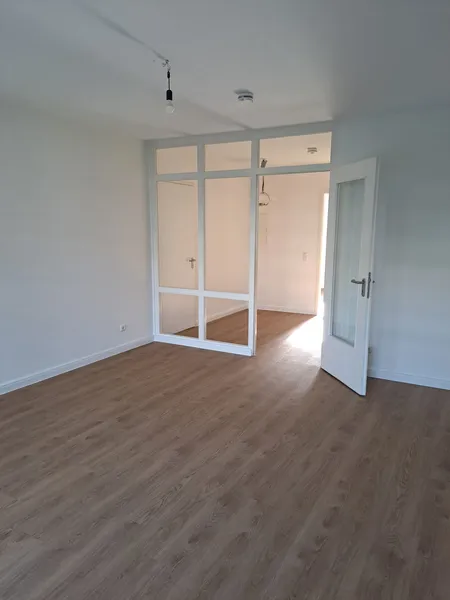 **Helle 3 Zimmer-Wohnung mit Balkon** — photo 1